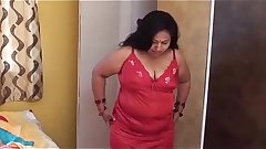 HOT AUNTY CHANGING HER DRESS FOR PLAYINY BASKETBOAL