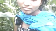 Bangla Girl Boob Show to Open field