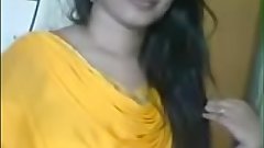 indian sexy bhabhi in yello shalwar suit exposing sexy figure